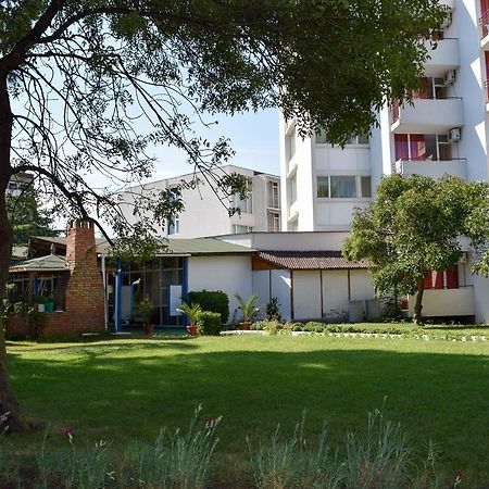 Balaton Hotel Pantai Sunny Bagian luar foto