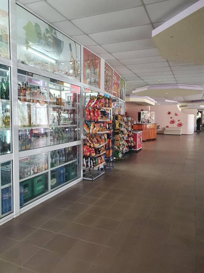 Balaton Hotel Pantai Sunny Bagian luar foto