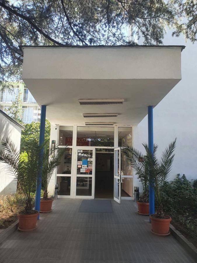 Balaton Hotel Pantai Sunny Bagian luar foto